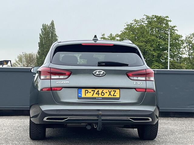 Hyundai I 30 Wagon 1.5 T-GDi 160PK MHEV Premium | Lederen bekleding | Stoel& stuurverwarming & Stoelventilatie | Trekhaak | Allseason banden | 17'' Lmv |