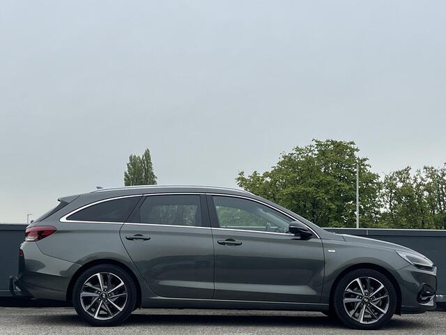 Hyundai I 30 Wagon 1.5 T-GDi 160PK MHEV Premium | Lederen bekleding | Stoel& stuurverwarming & Stoelventilatie | Trekhaak | Allseason banden | 17'' Lmv |