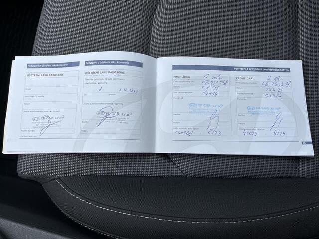 Hyundai I 30 Stationwagon 1.0 T-GDi Comfort / Achteruitrij Camera / Navigatie via Apple Carplay & Android Auto / Cruise Control / Lane Assist / DAB Radio / Airco / Parkeersensor achter