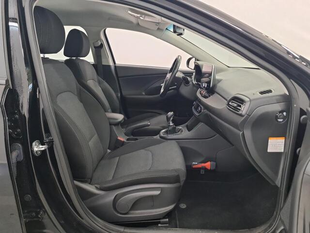Hyundai I 30 Wagon 1.0 T-GDi MHEV Comfort Smart Navi | Cruise | Carpley | Keyless | Afneem Trekhaak | PDC | NAP | Volledig Dealer Onderh.