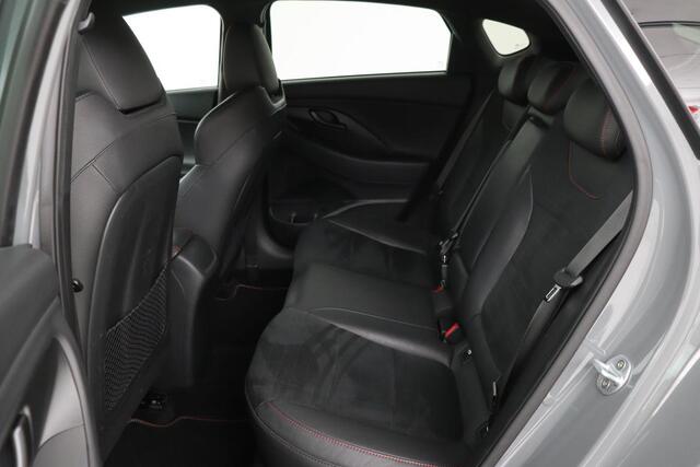 Hyundai I 30 Fastback N2 2.0 T-GDI | Stoel & stuurverwarming | Full LED | Memory | Camera | Carplay | Leder/Alcantara | Keyless | Navigatie