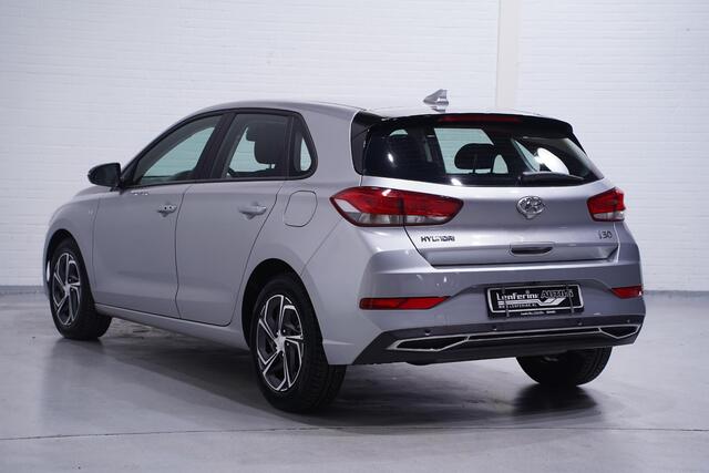 Hyundai I 30 1.0 T-GDi MHEV Comfort Smart Navi Clima Camera Led koplampen PDC Apple Carplay/Android Auto 1e Eig. NAP