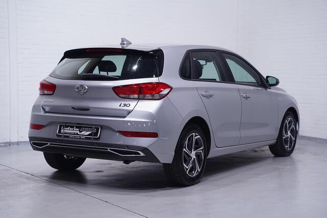 Hyundai I 30 1.0 T-GDi MHEV Comfort Smart Navi Clima Camera Led koplampen PDC Apple Carplay/Android Auto 1e Eig. NAP