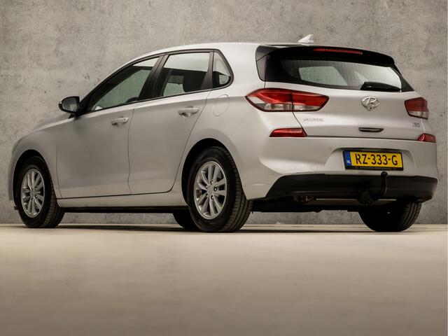 Hyundai I 30 1.0 T-GDI Comfort (APPLE CARPLAY, NAVIGATIE, CAMERA, CLIMATE, TREKHAAK, SPORTSTOELEN, CRUISE, LM VELGEN, NIEUWSTAAT)