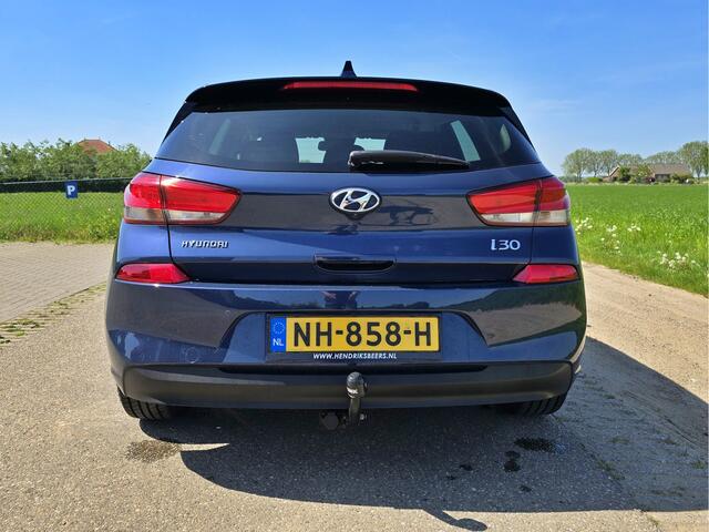 Hyundai I 30 1.0 T-GDI First Edition - 120 Pk - Euro 6 - Navi - ParkeerCamera - AppleCarplay AndroidAuto