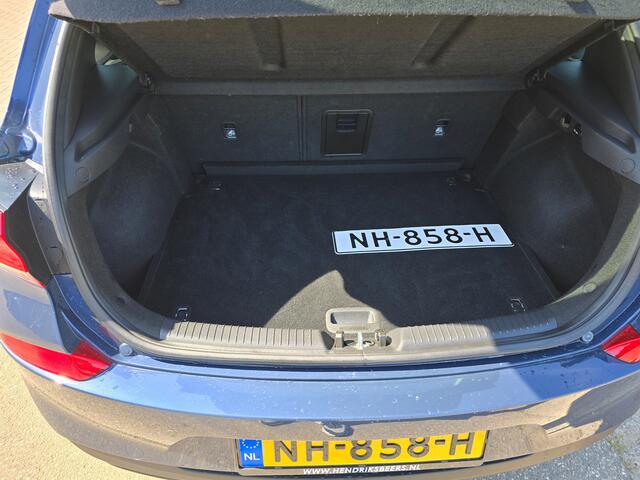 Hyundai I 30 1.0 T-GDI First Edition - 120 Pk - Euro 6 - Navi - ParkeerCamera - AppleCarplay AndroidAuto