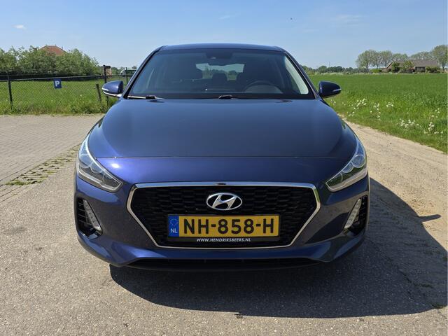 Hyundai I 30 1.0 T-GDI First Edition - 120 Pk - Euro 6 - Navi - ParkeerCamera - AppleCarplay AndroidAuto