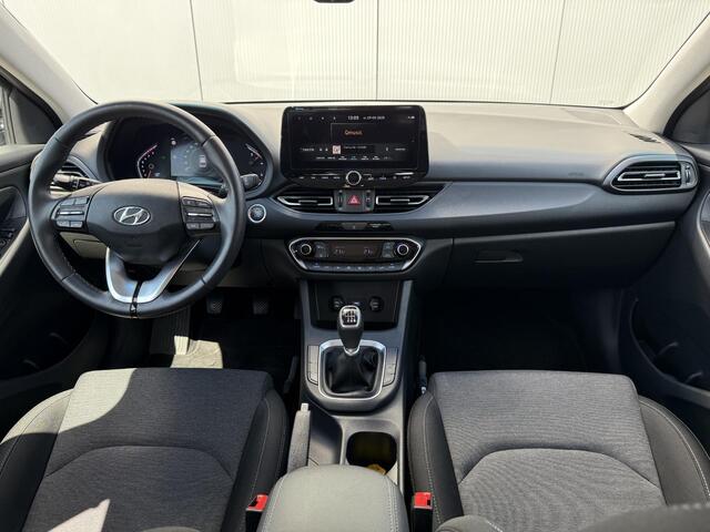 Hyundai I 30 Wagon 1.0 T-GDi MHEV Comfort Smart / Navigatie / Airco / Cruise Control / Apple Carplay & Android Auto / Digitaal Dashboard / Elek. Ramen / Leder Multifunctioneel Stuur /