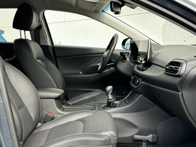 Hyundai I 30 Wagon 1.5 T-GDi MHEV Premium / Achteruitrijcamera / Climate Control / Cruise Control / Navigatie / Stoel- en Stuurverwarming / Vierseizoensbanden / Lederen bekleding / Full LED verlichting / Keyless entry&start /