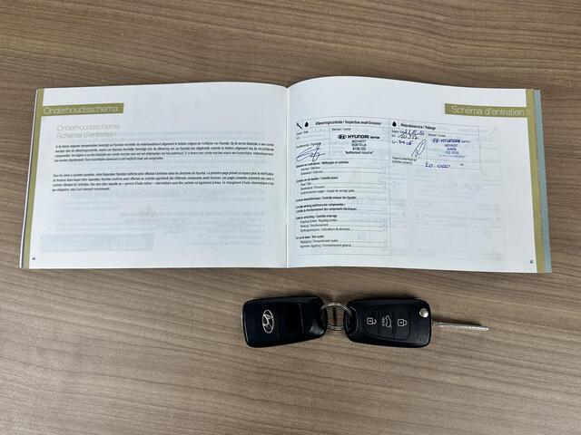 Hyundai I 30 1.4 i Navi | Clima | PDC | Camera