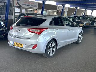 hyundai-i-30-1.4-i-navi--clima--p