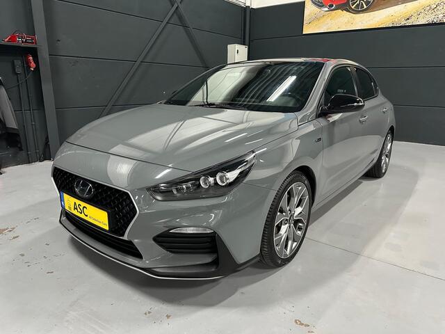 Hyundai I 30 Fastback 1.4 T-GDI 140pk N Line (Automaat) Leder Navigatie Camera Panoramdak