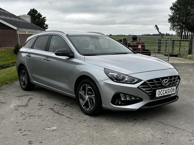 Hyundai I 30 Wagon 1.0 T-GDi MHEV Comfort | HYBRID | KEYLESS ENTRY | LM VELGEN | NAVIGATIE | PARKEERCARMERA |