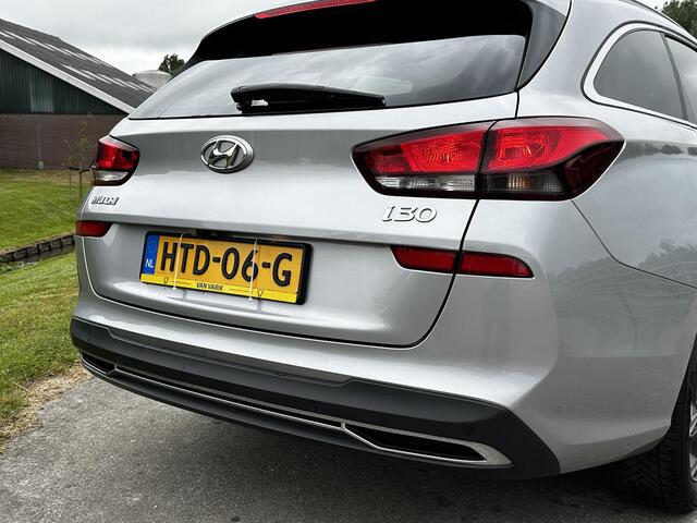 Hyundai I 30 Wagon 1.0 T-GDi MHEV Comfort | HYBRID | KEYLESS ENTRY | LM VELGEN | NAVIGATIE | PARKEERCARMERA |