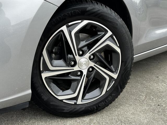 Hyundai I 30 Wagon 1.0 T-GDi MHEV Comfort | HYBRID | KEYLESS ENTRY | LM VELGEN | NAVIGATIE | PARKEERCARMERA |