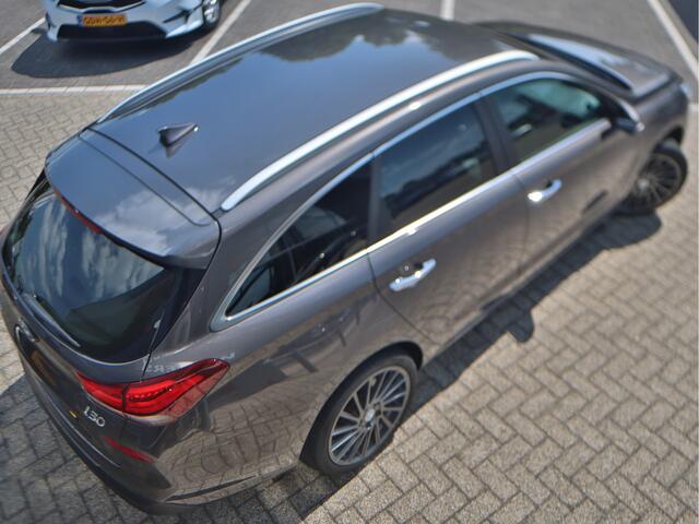 Hyundai I 30 Wagon 1.4 T-GDI Premium | Camera | Navigatie | Half Leder | Cruise Control | "18 LMV |