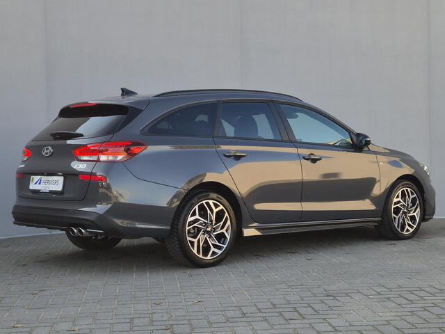 Hyundai I 30 Wagon 1.0 T-GDi MHEV N-Line Automaat / Fabrieksgarantie tot 01-2030 / Stuur-, en Stoel verwarming / Achteruitrijcamera / Adaptief CC / Keyless Entry/Start / Climate control / Apple Carplay Android Auto /