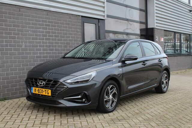 Hyundai I 30 1.0 T-GDi MHEV Comfort Smart / Carplay / Camera / N.A.P.