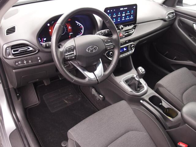 Hyundai I 30 Wagon 1.0 T-GDi MHEV Comfort Smart VIRTUAL / CAMERA / DAB+ / CARPLAY / CRUISE / BLUETOOTH / PDC / FULL LED / KEYLESS / NL-AUTO