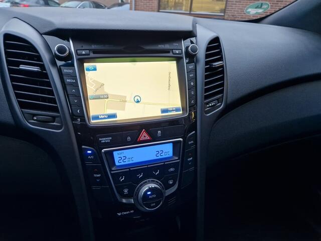 Hyundai I 30 Wagon 1.4 i-Drive Navigatie Climate Cruise Trekhaak Camera Privacyglas