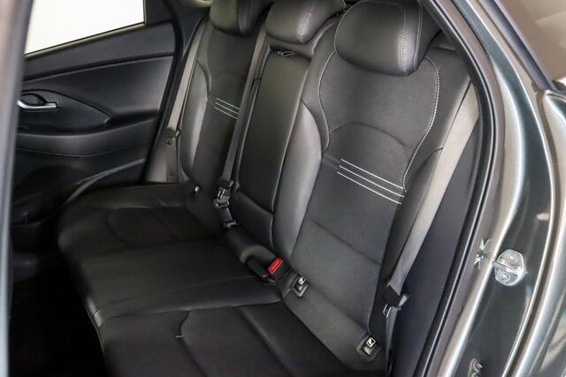Hyundai I 30 1.5 T-GDi MHEV Premium Sky Panoramadak, Stoelverwarming, Stuurverwarming,