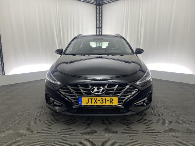 Hyundai I 30 Wagon 1.0 T-GDi MHEV Comfort Smart Automaat | Apple Carplay | Navi | Camera | Winter Pack |