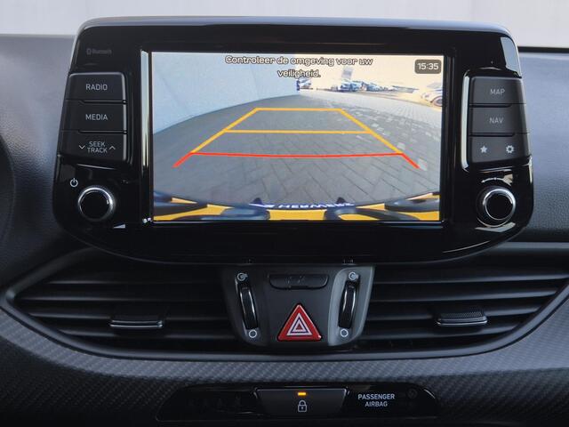 Hyundai I 30 Fastback 2.0 T-GDI N2 Handgeschakeld / Dealer onderhouden / Glazen schuif- en kanteldak / Trekgewicht 1600 kg / Stuur- & Stoel verwarming / Cruise control / Achteruitrijcamera / Keyless Entry/Start / Apple Carplay Android Auto /