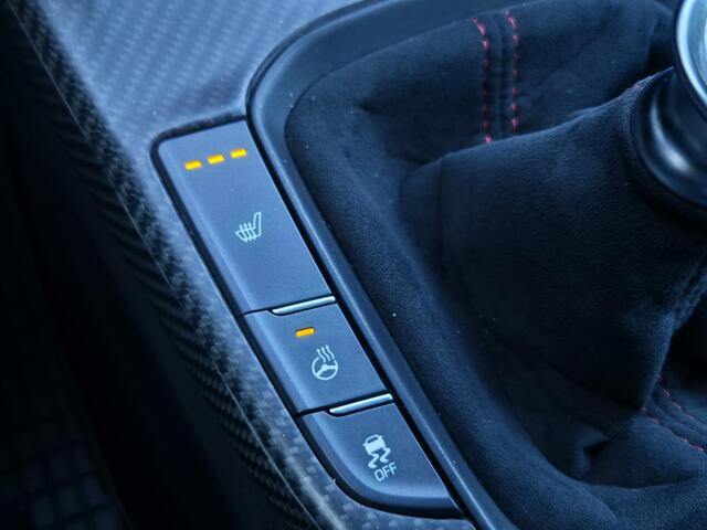 Hyundai I 30 Fastback 2.0 T-GDI N2 Handgeschakeld / Dealer onderhouden / Glazen schuif- en kanteldak / Trekgewicht 1600 kg / Stuur- & Stoel verwarming / Cruise control / Achteruitrijcamera / Keyless Entry/Start / Apple Carplay Android Auto /