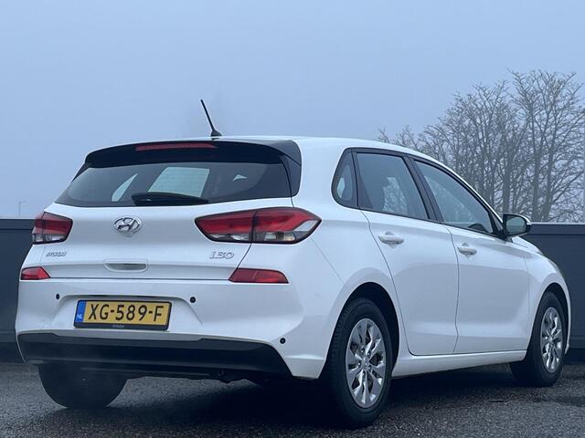 Hyundai I 30 1.0 T-GDI 120PK i-Drive Cool Edition | Compacte familieauto | Parkeersensoren | Cruisecontrol | 1ste Eigenaar |