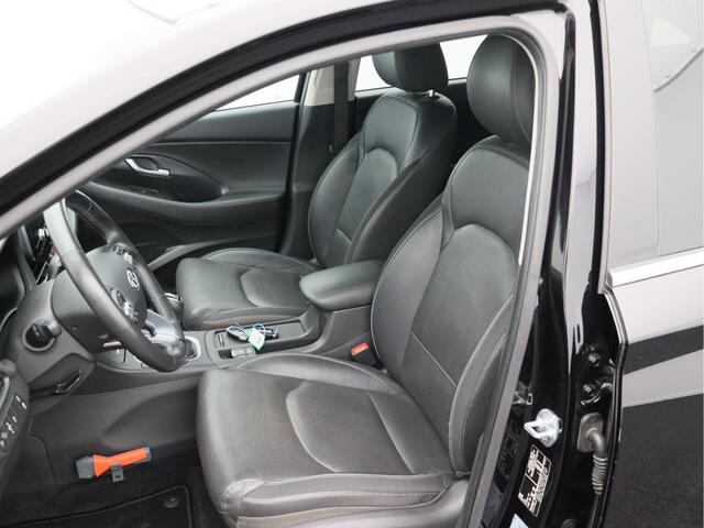 Hyundai I 30 Wagon 1.5 T-GDi MHEV Premium/ trekhaak/ lage km/ zeer mooi!