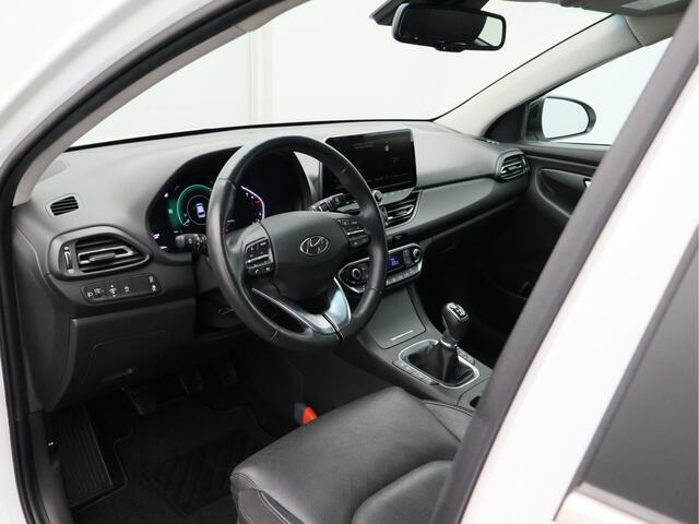 Hyundai I 30 Wagon 1.5 T-GDi MHEV Premium/ lage km/ compleet!