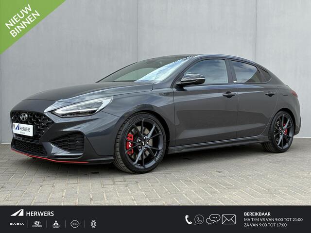 Hyundai I 30 Fastback 2.0 N 280pk DCT 8 / Fabrieksgarantie t/m 12-2026 / Dealer onderhouden / Trekgewicht 1600 kg / Stuur- & Stoel verwarming / Cruise control / Achteruitrijcamera / Keyless Entry/Start / Apple Carplay Android Auto /