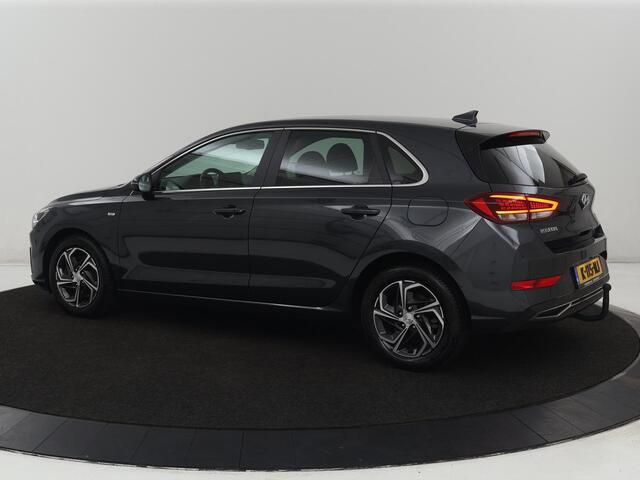 Hyundai I 30 1.5 T-GDi MHEV Premium | Stoelventilatie | Leder | Trekhaak | Camera | Carplay | Stoelverwarming | Keyless | Full LED | Navigatie | Cruise control | Dodehoek detectie | Climate control