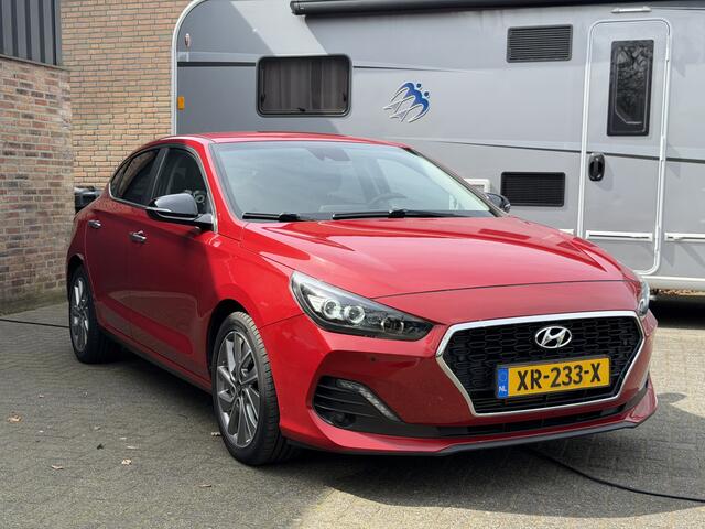 Hyundai I 30 Fastback 1.4 T-GDI Premium 141PK Navi Cruise Carplay PDC Camera