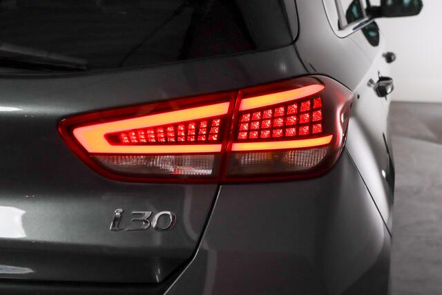 Hyundai I 30 1.5 T-GDi MHEV Premium Sky Panoramadak, Stoelverwarming, Stuurverwarming,