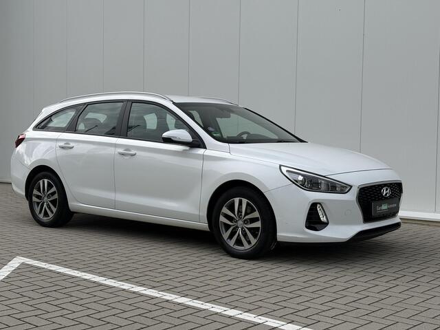 Hyundai I 30 1.4 T-GDI Comfort | AUTOMAAT | Carplay | Camera | Stuur & stoelverwarming | Trekhaak