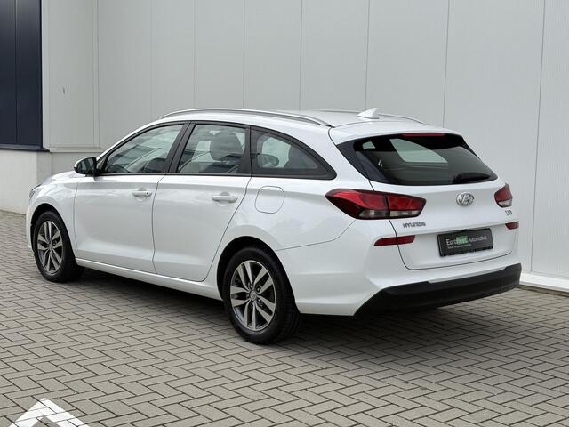 Hyundai I 30 1.4 T-GDI Comfort | AUTOMAAT | Carplay | Camera | Stuur & stoelverwarming | Trekhaak