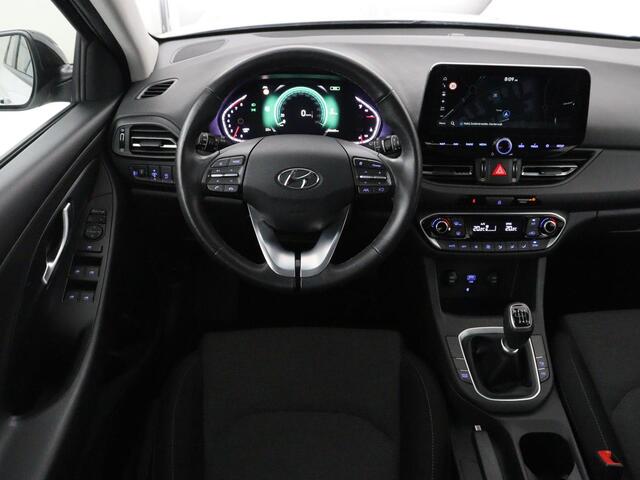 Hyundai I 30 1.0 T-GDi MHEV Comfort Smart | Carplay | Full LED | Keyless | Camera | Navigatie | DAB | Parkeerhulp | Climate control | Bluetooth | Cruise control