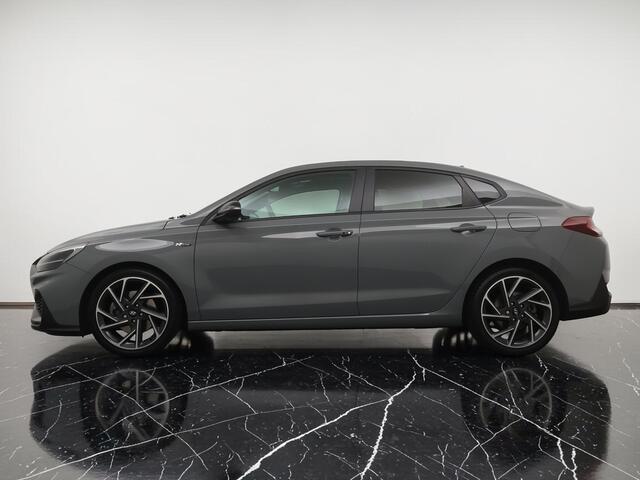Hyundai I 30 Fastback 1.5 T-GDi 160PK MHEV DCT7 N-Line Sky Automaat - Navigatie - Panoramadak - Camera - Stoelverwarming - LED koplampen - 12 maanden garantie