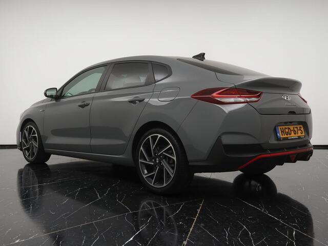 Hyundai I 30 Fastback 1.5 T-GDi 160PK MHEV DCT7 N-Line Sky Automaat - Navigatie - Panoramadak - Camera - Stoelverwarming - LED koplampen - 12 maanden garantie