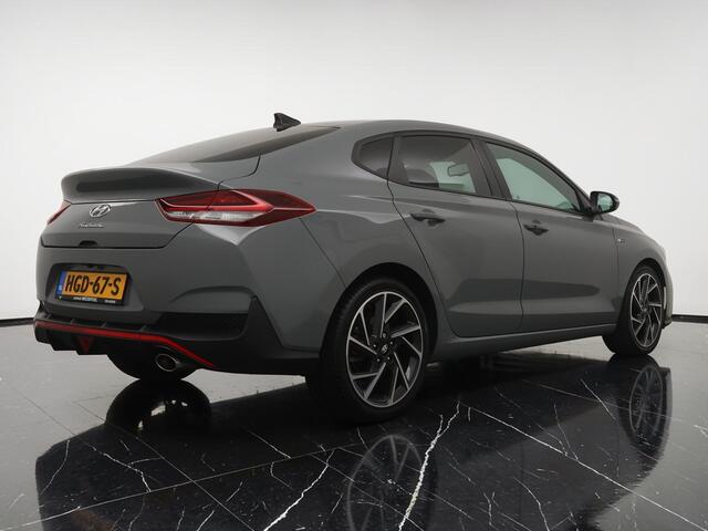 Hyundai I 30 Fastback 1.5 T-GDi 160PK MHEV DCT7 N-Line Sky Automaat - Navigatie - Panoramadak - Camera - Stoelverwarming - LED koplampen - 12 maanden garantie