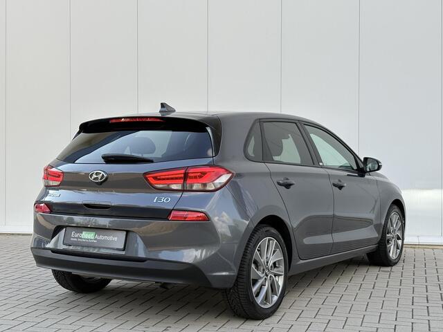 Hyundai I 30 1.4 T-GDI Passion | CAM | Stuurverw | Stoelverw. | CLIMATE CONTR.| LED | Carplay | LKA | DAB+