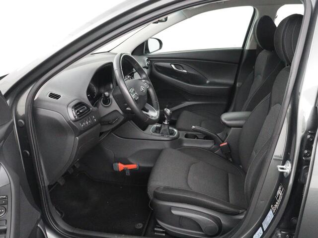 Hyundai I 30 Wagon 1.0 T-GDi MHEV Comfort Smart | Keyless | Navigatie | Adaptive cruise control | Carplay | Climate control | Achteruitrij camera | DAB radio | Bluetooth