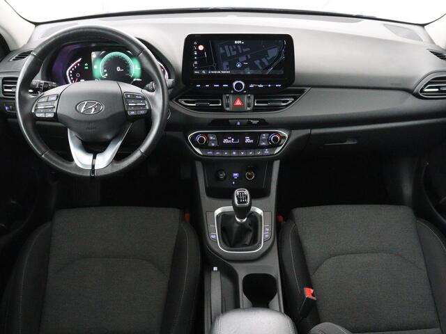 Hyundai I 30 Wagon 1.0 T-GDi MHEV Comfort Smart | Keyless | Navigatie | Adaptive cruise control | Carplay | Climate control | Achteruitrij camera | DAB radio | Bluetooth