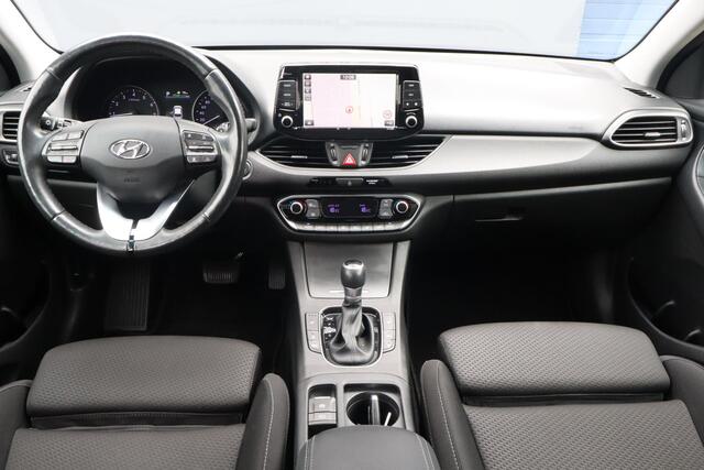 Hyundai I 30 1.4 T-GDI Comfort | Automaat | Camera | Adaptive cruise | Lane assist | Dode hoek | Stoel en stuur verwarming