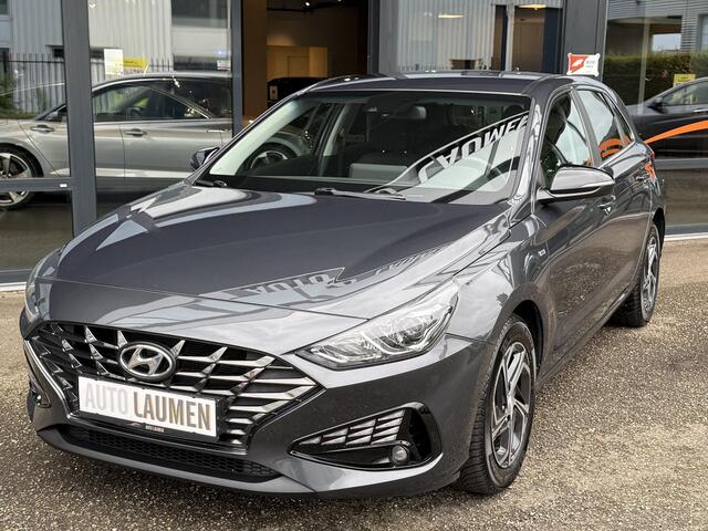 Hyundai I 30 1.5 T-GDi MHEV Comfort Smart 160 PK Navi Camera Carplay LED DAB Keyless LM Velgen