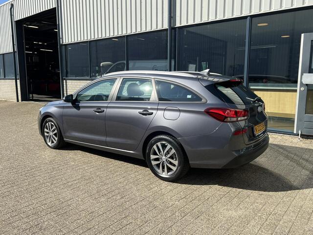 Hyundai I 30 Wagon 1.0 T-GDI i-Motion volledige historie / navi / parkeersensoren