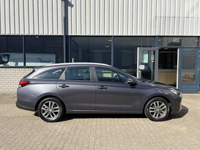 Hyundai I 30 Wagon 1.0 T-GDI i-Motion volledige historie / navi / parkeersensoren