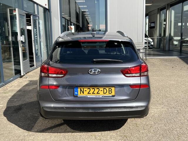 Hyundai I 30 Wagon 1.0 T-GDI i-Motion volledige historie / navi / parkeersensoren