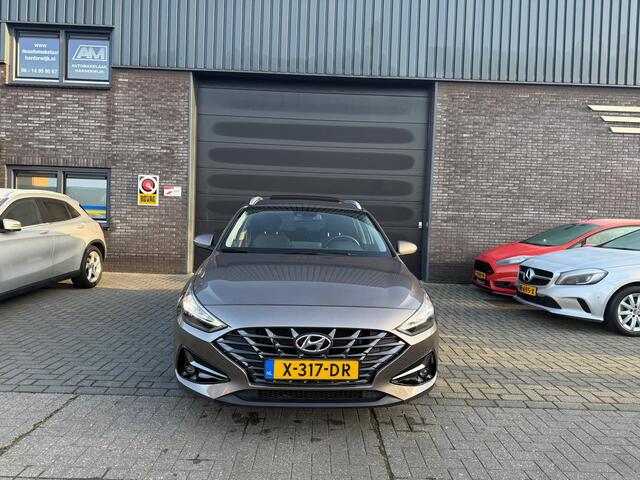 Hyundai I 30 Wagon 1.5 T-GDi MHEV Premium | 1E EIGENAAR | 3/6/12MND GARANTIE| LED | CARPLAY | SCHUIFDAK | DAB | NAVI | CRUISE | 160PK |